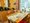 Bungalow Strehl | Wohnzimmer - Küchenzeile - Esstisch